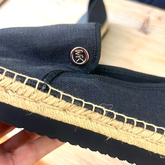 Michael Kors,Navy Blue Canvas Espadrilles,Slip-On,Logo YachtWear Design,Size 7 - Picture 6 of 8